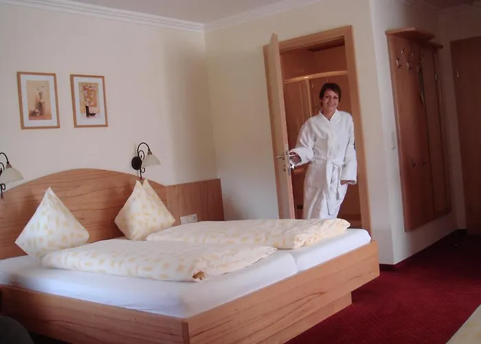 斯波特豪士酒店 3*